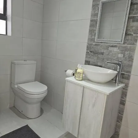 Executive 2-Bedroom Serenity Apartment In Wendywood Sandton With Its Own Entrance Johannesburg Exterior photo