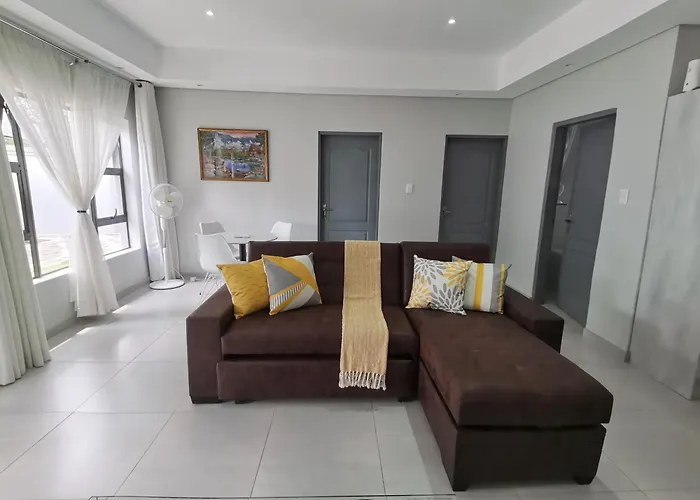 Executive 2-Bedroom Serenity Apartment In Wendywood Sandton With Its Own Entrance