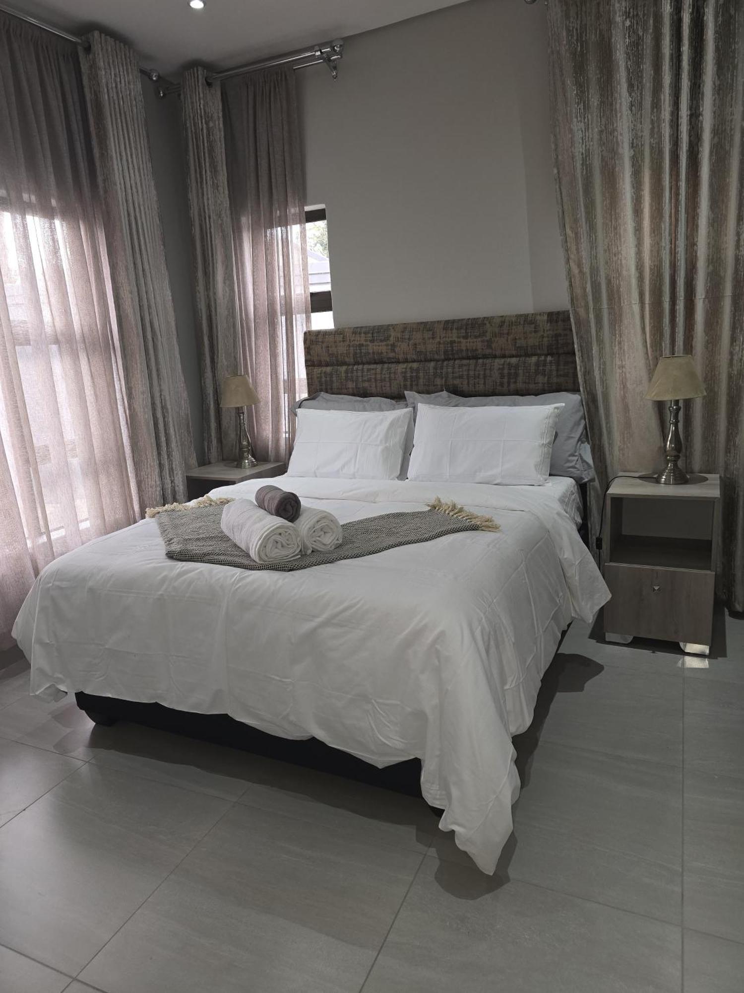 Executive 2-bedroom Serenity In Wendywood Sandton With Its Own Entrance Apartamento *